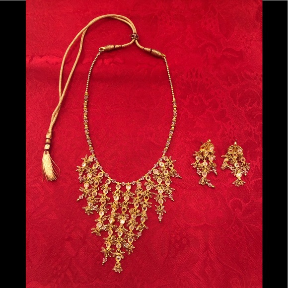 EUC earrings & necklace set - Picture 1 of 11